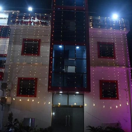 Hotel Awadh Palace Sahjanwa Eksteriør bilde