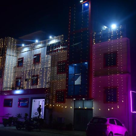 Hotel Awadh Palace Sahjanwa Eksteriør bilde