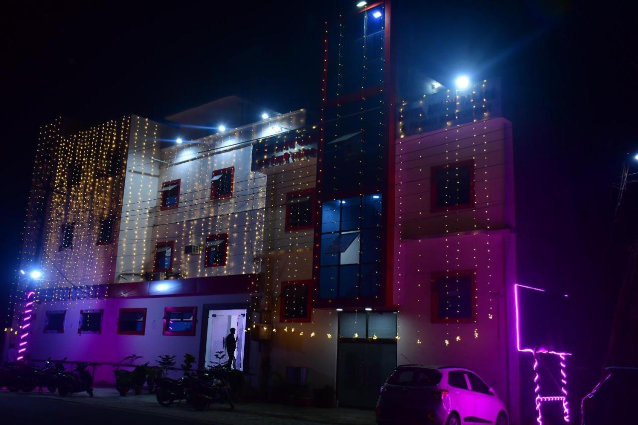 Hotel Awadh Palace Sahjanwa Eksteriør bilde