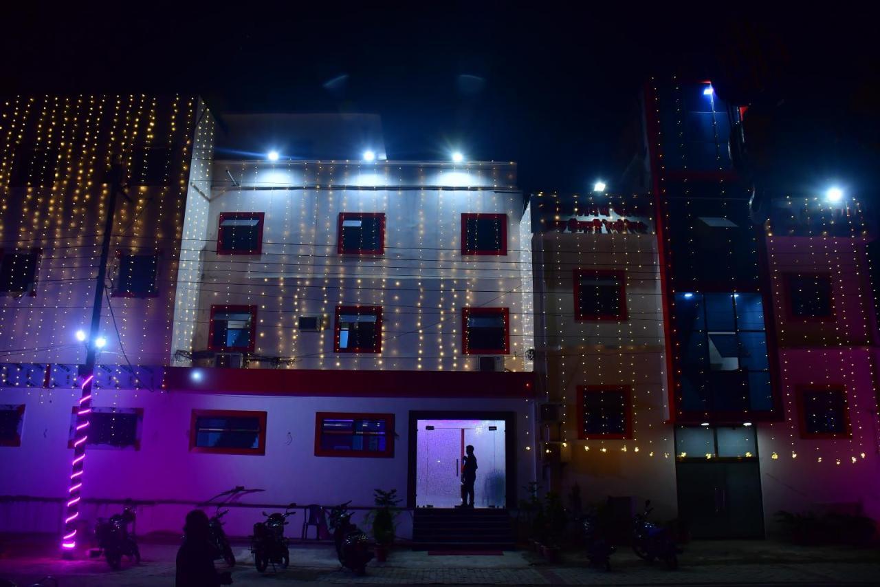 Hotel Awadh Palace Sahjanwa Eksteriør bilde