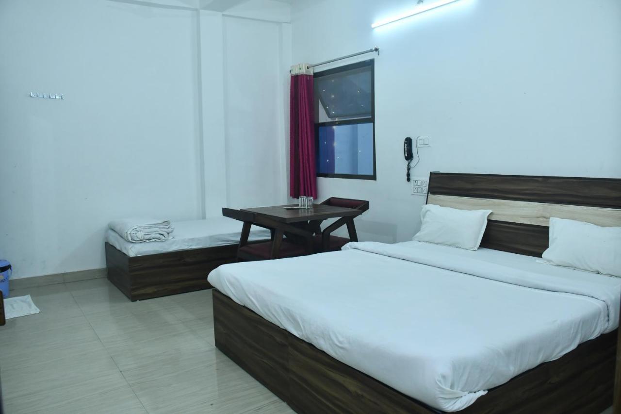Hotel Awadh Palace Sahjanwa Eksteriør bilde