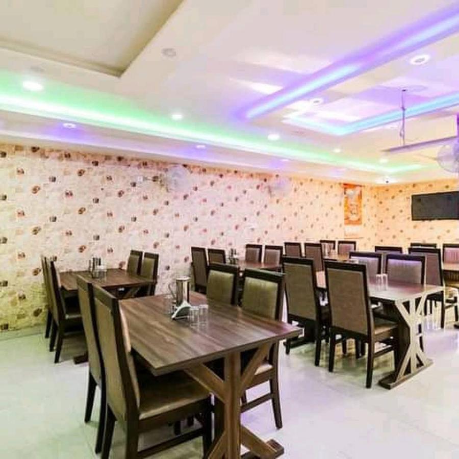 Hotel Awadh Palace Sahjanwa Eksteriør bilde